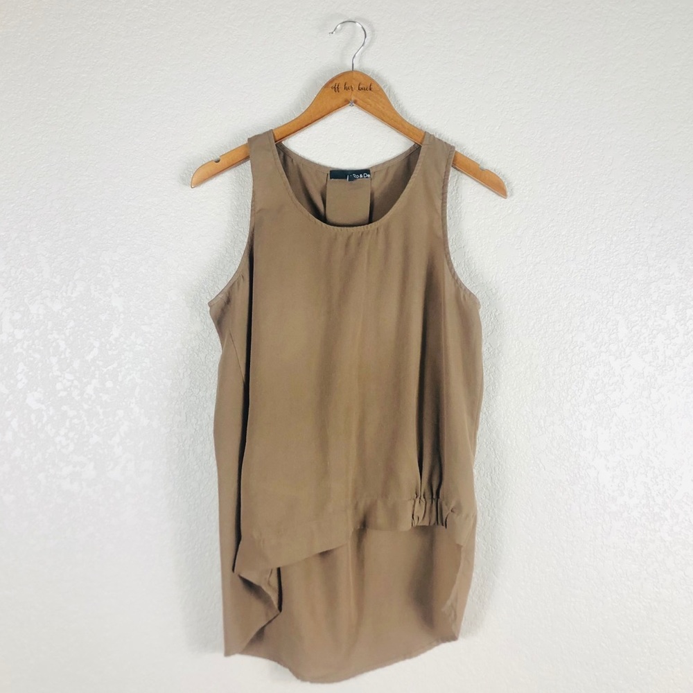 3/$25 🖤 Brown simply synched tank